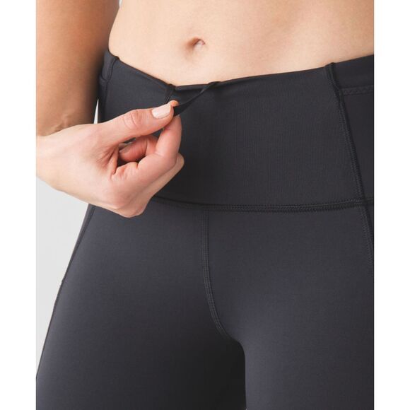 Lululemon Outrun 17" Crop Legging - Black - Size 8 - Picture 11 of 14